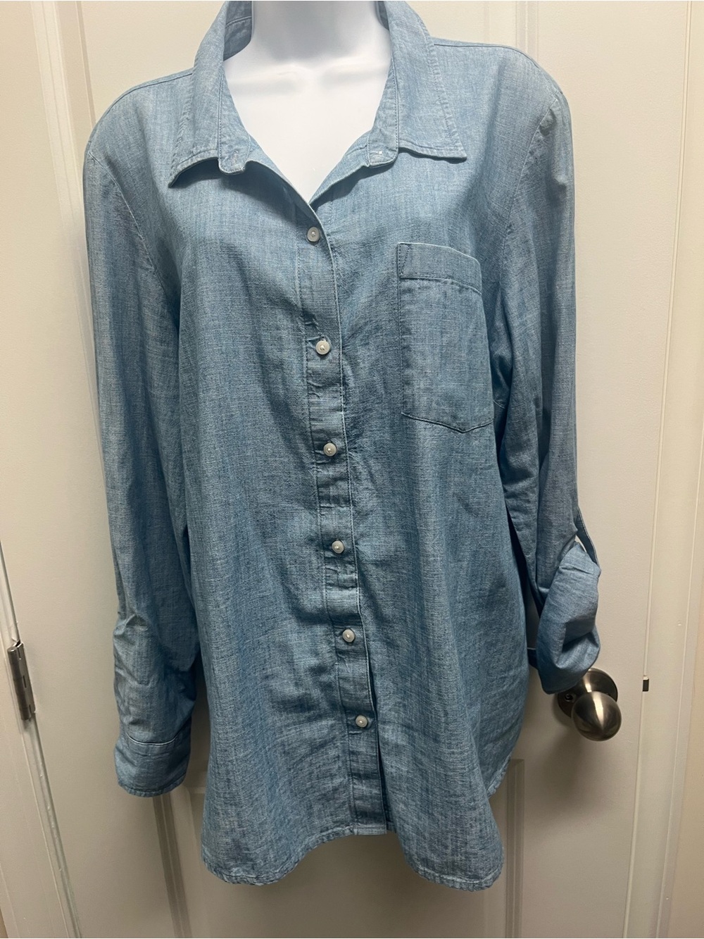 Tommy Hilfiger Chambray Denim Roll-Tab Sleeve Button Down Shirt Large XL